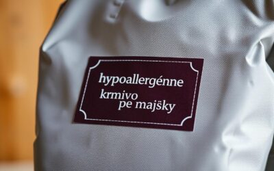 Krmivo s jahňacinou vs kuracím – čo je lepšie pre citlivé mačky?